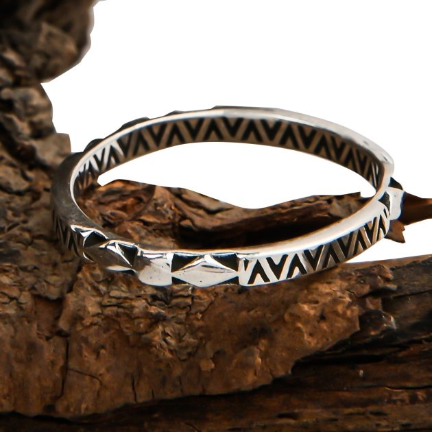 Tuareg Style Silver Band