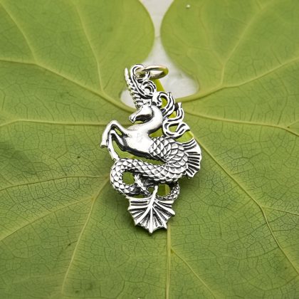 Hippocampus Seahorse Pendant