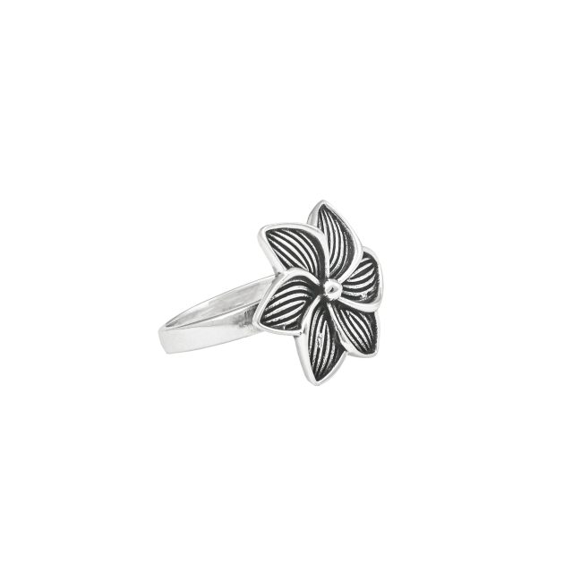 Blooming Flower Ring