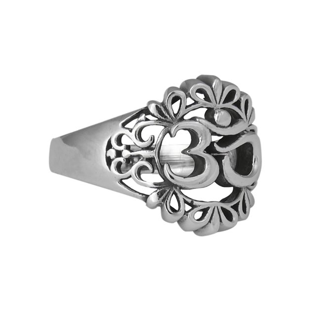 Designer Om Ring