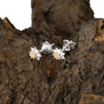 Dual-Tone Flower Ear Studs