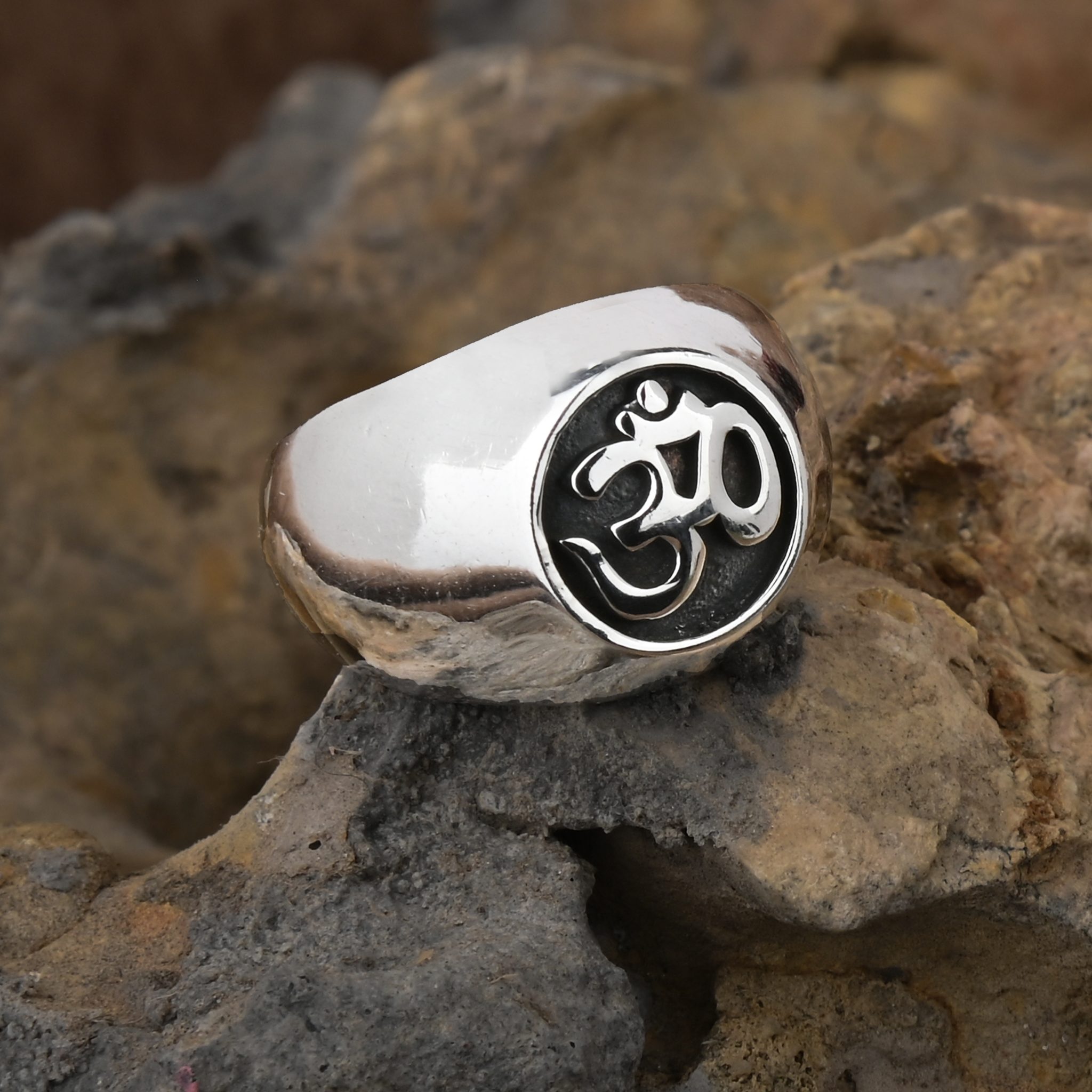 Om Ring