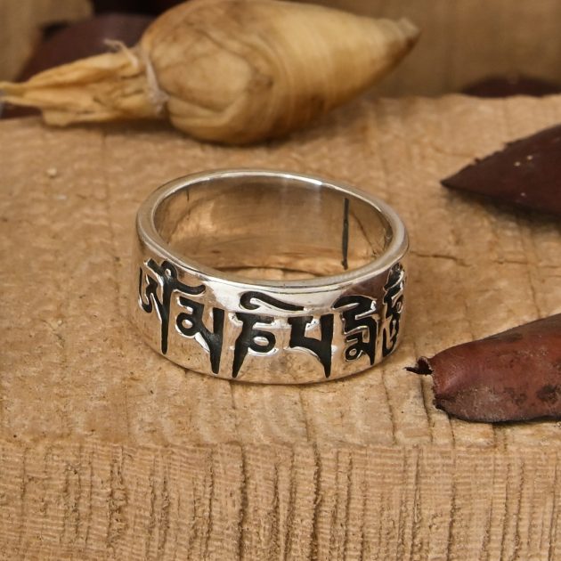 Tibetan Mantra Ring