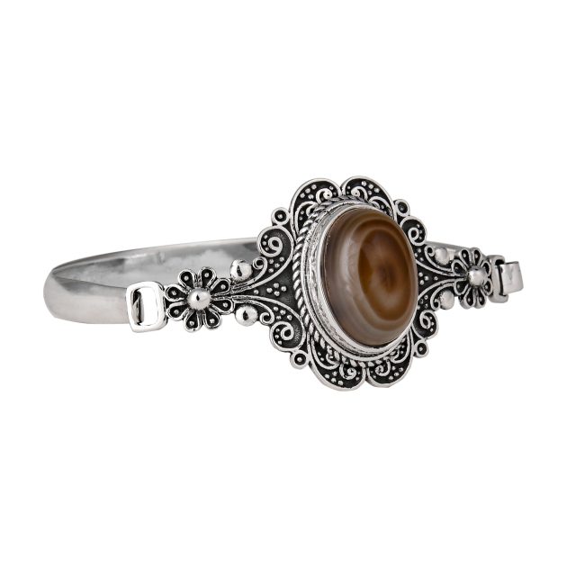 Filigree Oval Bangle