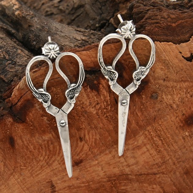 Scissors Studs