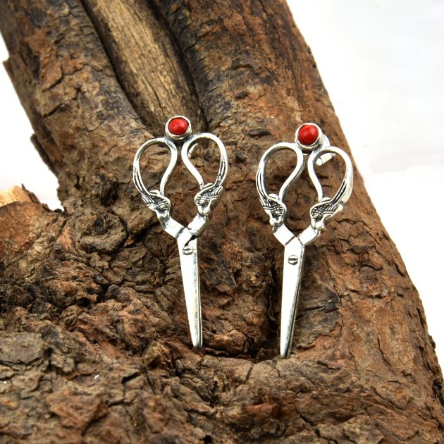 Scissors Studs